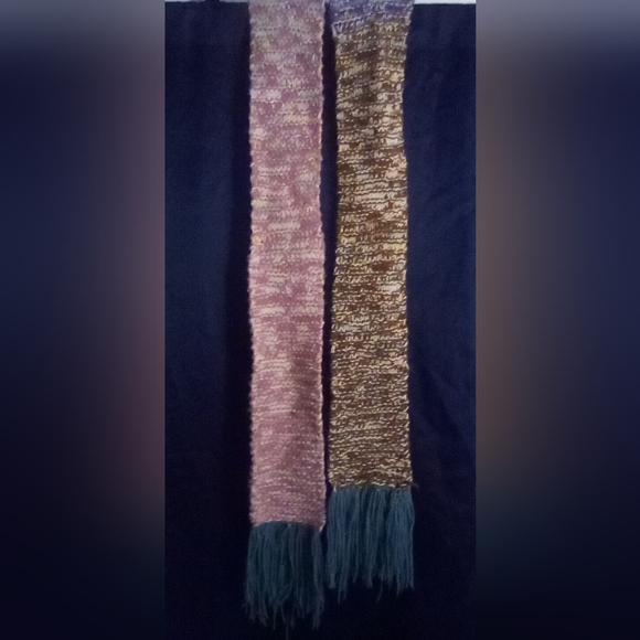 💜Handmade Oversized Crochet Scarf (5 x 94)💙 - Picture 9 of 10